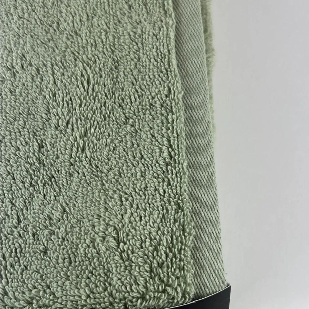 Hotel Balfour Bath Towel Set Sage Green White Stripe Soft Cotton Set of 2 NEW
